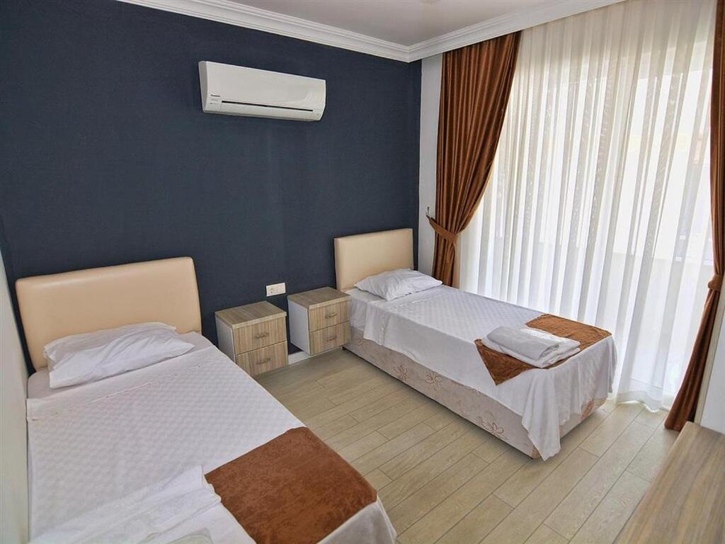 Airport Guelluek Otel Milas ภายนอก รูปภาพ
